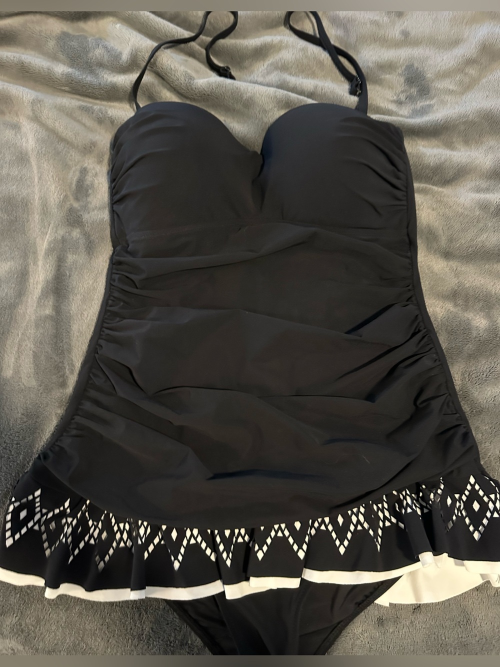 Black Women's Removable Straps Swimsuit with Ruffle Button